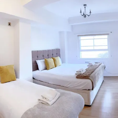 Uk Chaps Retreat: 2 Bedroom - 2Bathroom Apartment Londen Buitenkant foto